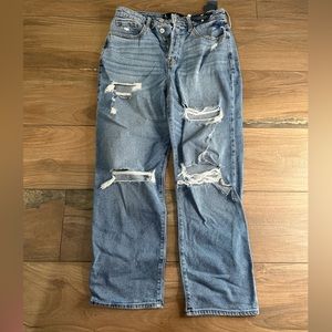 Hollister medium wash jeans
